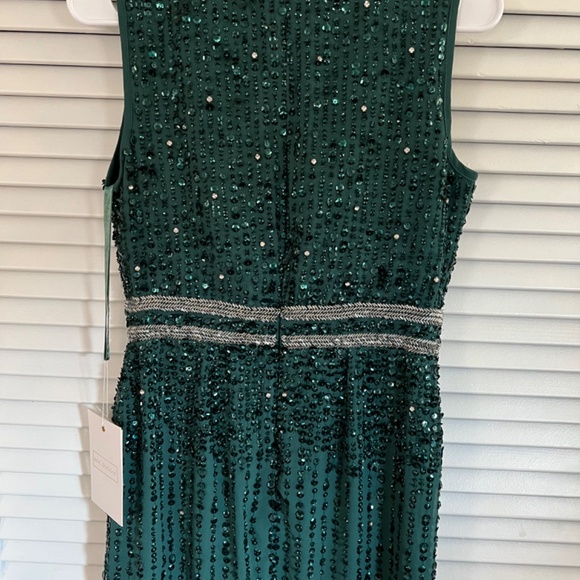 NWT Mac Duggal Sleeveless High Neck Beaded Midi Sheath Dress Deep Emerald - Picture 5 of 12